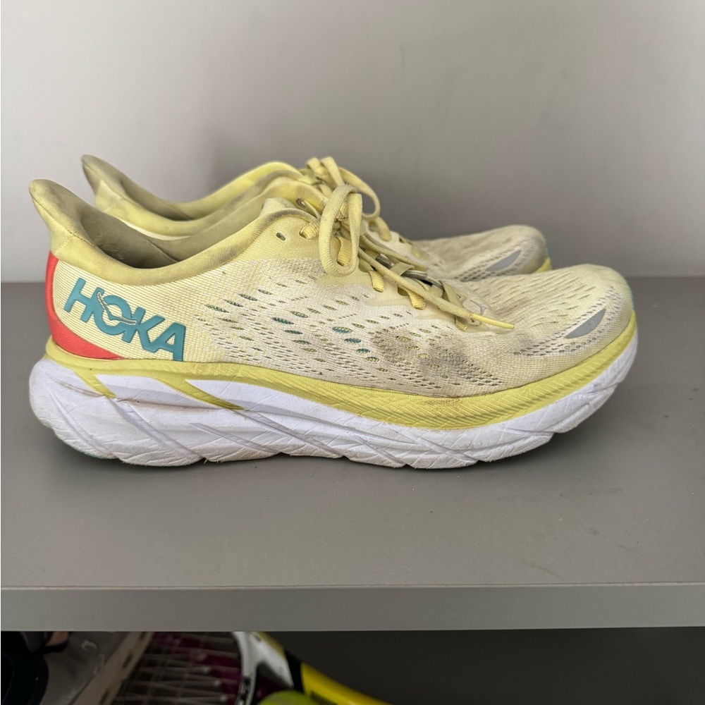 HOKAS women’s Clifton’s 8.5